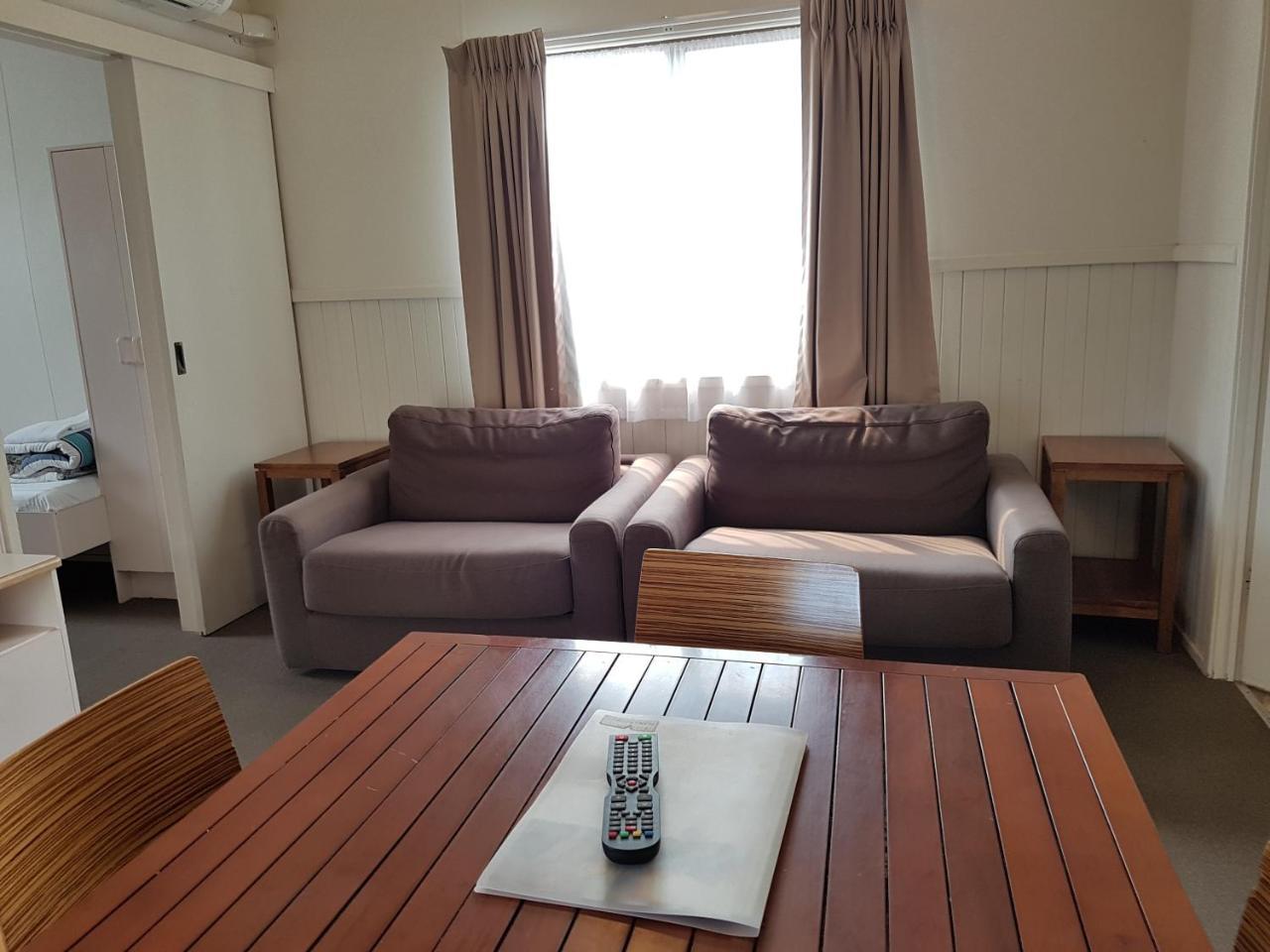 Canberra Carotel Motel Экстерьер фото