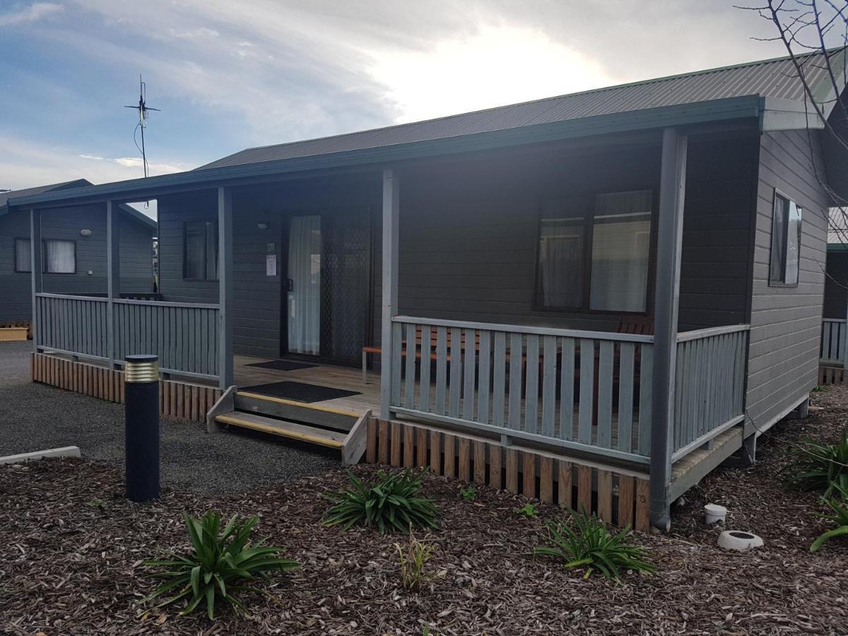 Canberra Carotel Motel Экстерьер фото